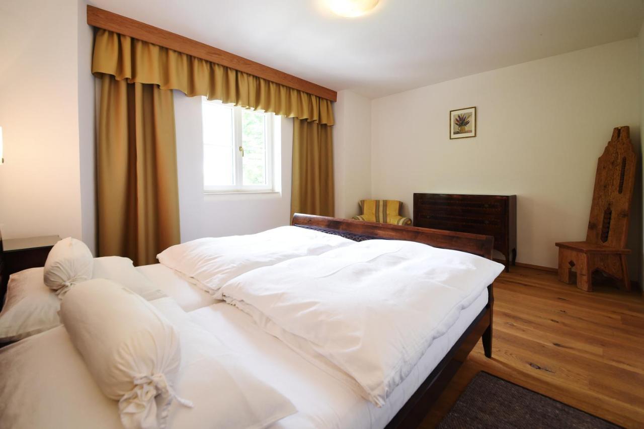 Castel Campan Pension Brixen Buitenkant foto